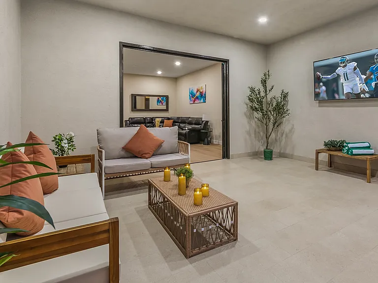 6635 Ben Ave — Photo 36