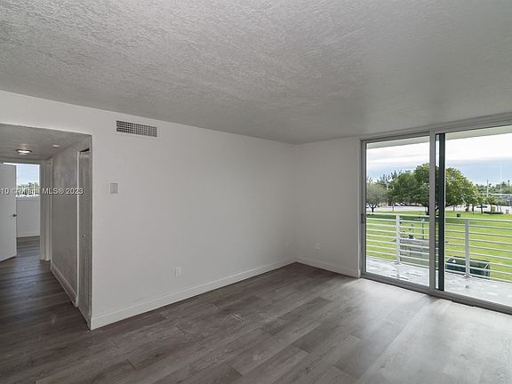 3rd image of 12300 NE 4th Ave APT 304
