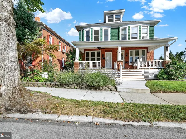 303 4th St, Hanover, PA 17331