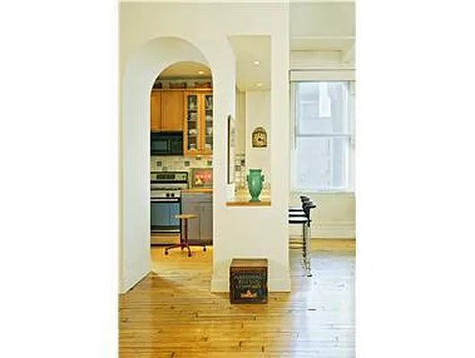 Rented by Douglas Elliman | media 17