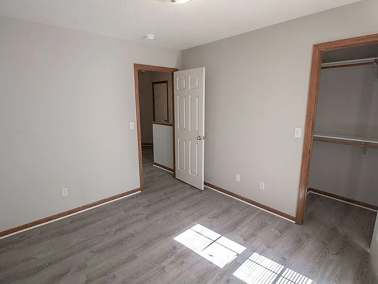 1316 Valley Creek Ln — Photo 23