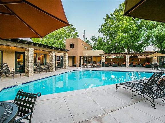 Pool & Pool Patio