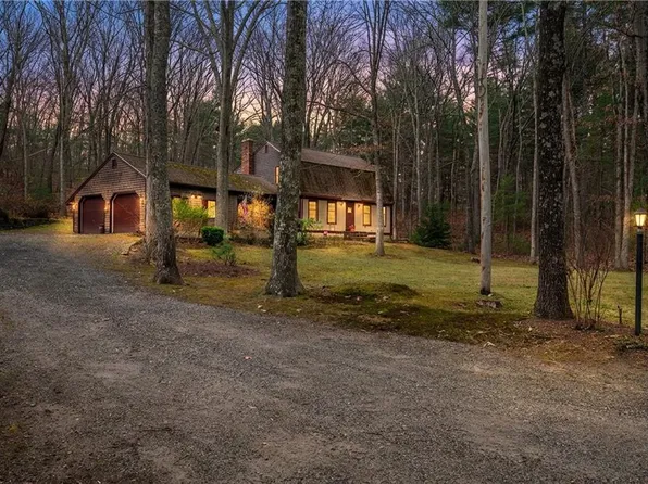 124 Benedict Rd, Burrillville, RI 02830