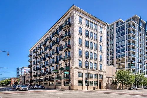 1801 S Michigan Ave #307 Photo 1