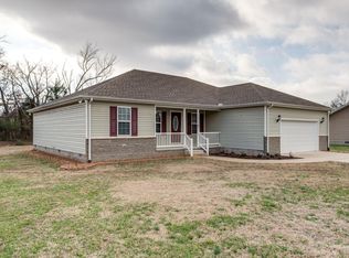 90 Troy Ct, Winchester, TN 37398
