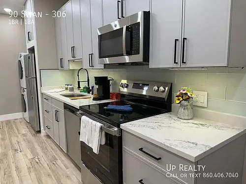 90 N Swan St #306 Photo 1