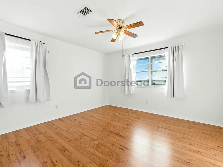 445 Granada Dr — Photo 21