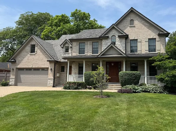 1230 Canterbury Ln, Glenview, IL 60025