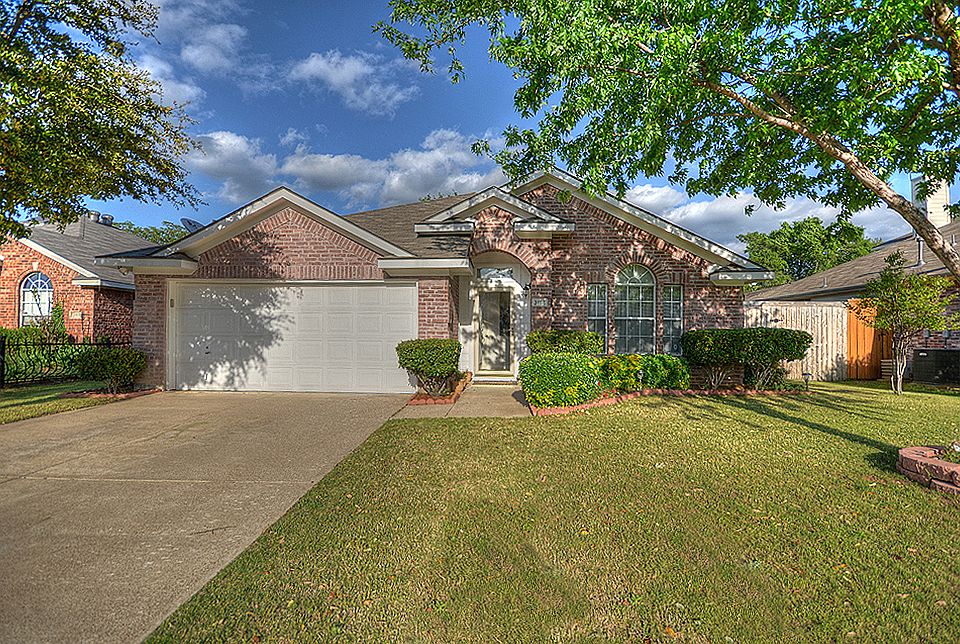 1st image of 3114 Blue Jay Dr