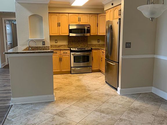 4th image of 2801 Chancellorsville Dr APT 1028