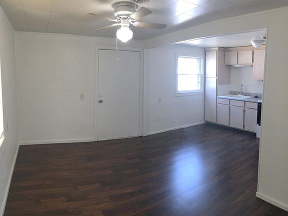 2nd image of 100A Peachtree St