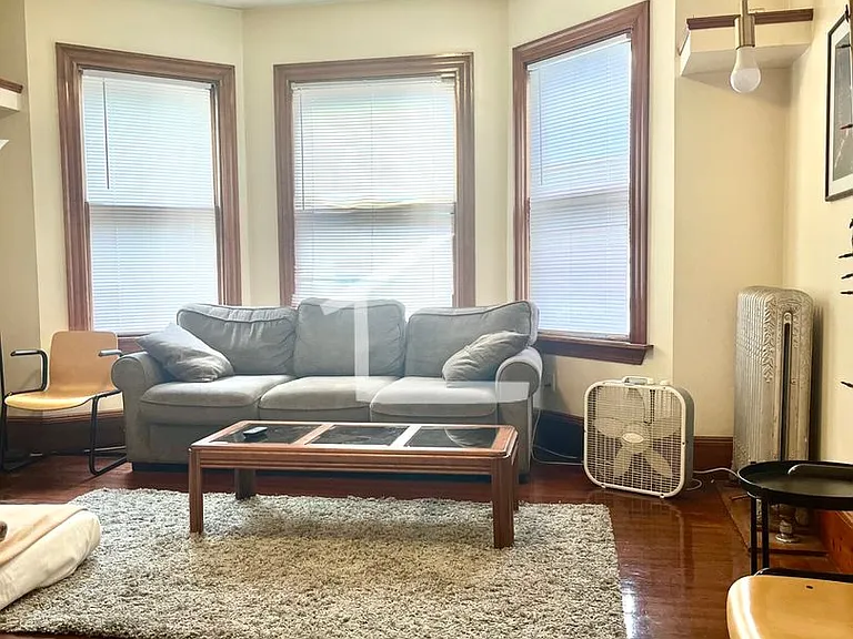 38 Linden St #14 — Photo 3
