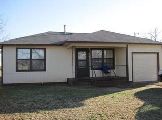 205 Rr 2, Comanche, OK 73529