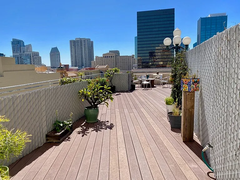950 6th Ave #542 — Photo 26