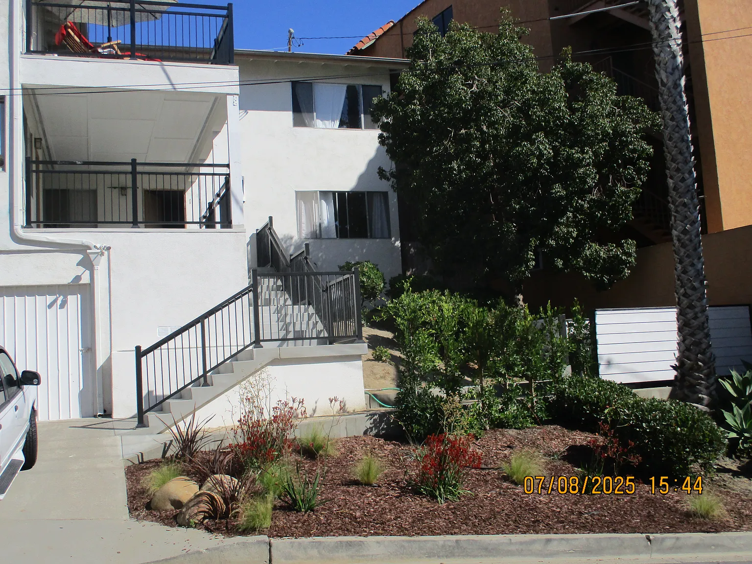2 bed, 1100 sqft, $3,500 — Photo 2