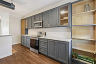 Villager Rd-S2906-014.jpg