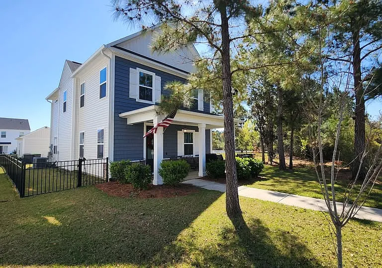 74 Garden Gate Ln — Photo 2