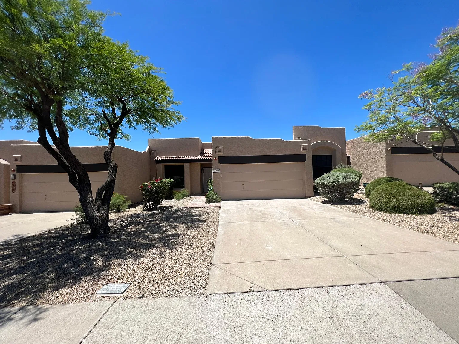 10908 N 117th Pl — Photo 2
