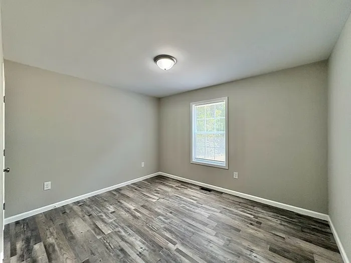 403 Covington St — Photo 8