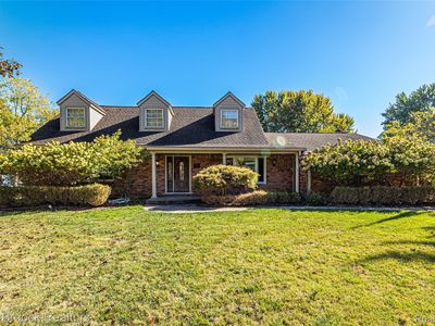 5605 Woodwind Dr, Bloomfield Hills, MI, 48301