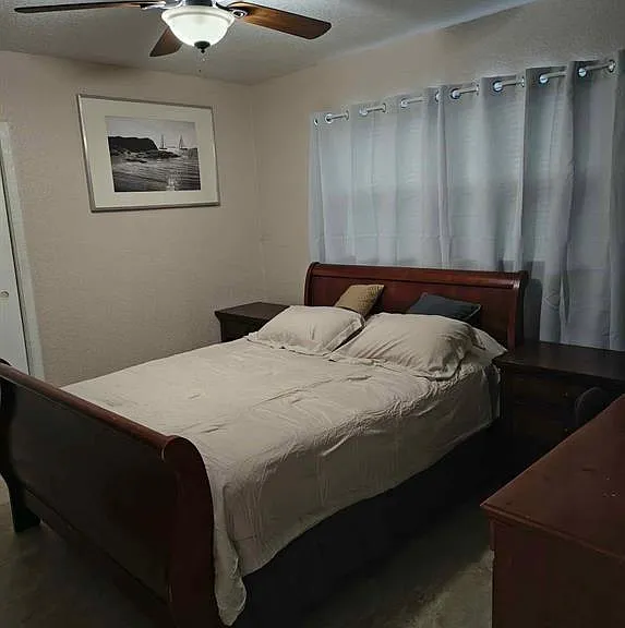 5741 SW 24th Ave — Photo 8