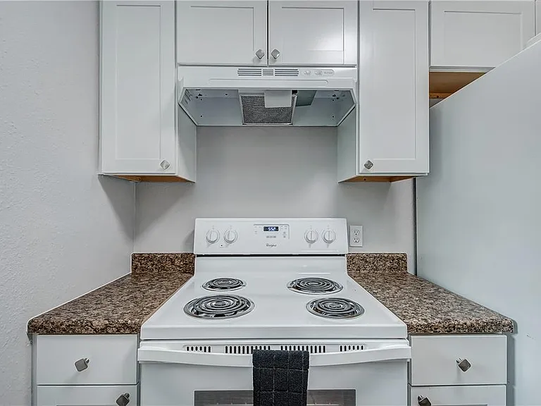 4307 S 1st St #108 — Photo 14