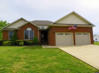104 Glendale St, Greenfield, TN 38230