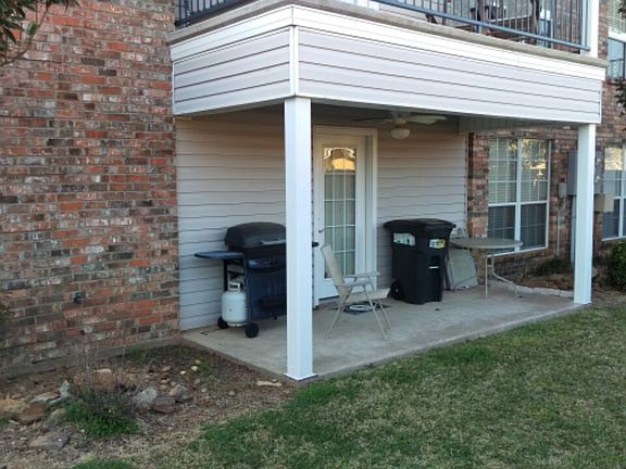 4th image of 553 Versailles Blvd #553-D