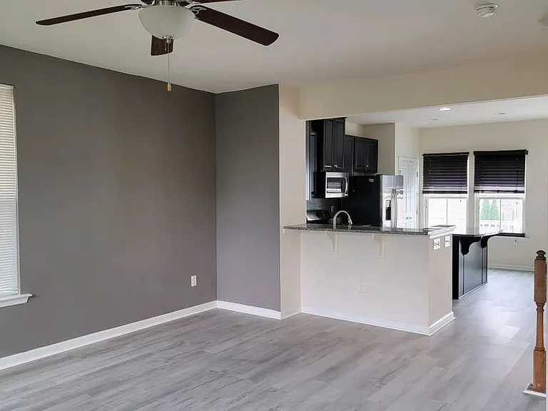 4014 Luminary Dr — Photo 13