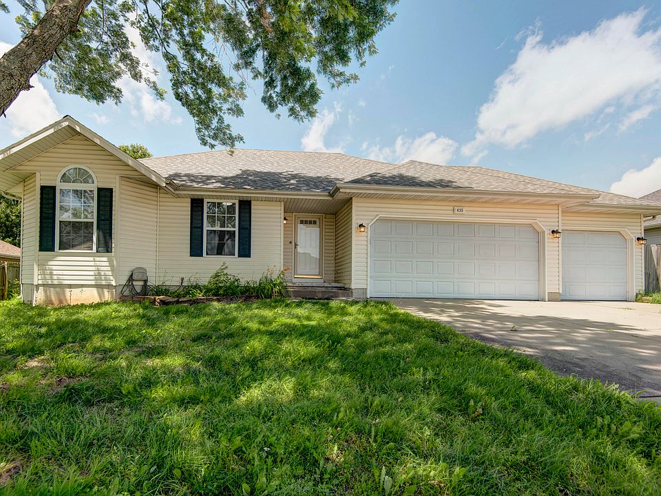 1st image of 435 N Harrington Drive