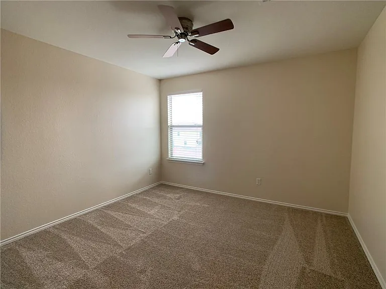 133 Gina Dr — Photo 13