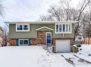 36719 N Lawrence Dr, Lake Villa, IL 60046