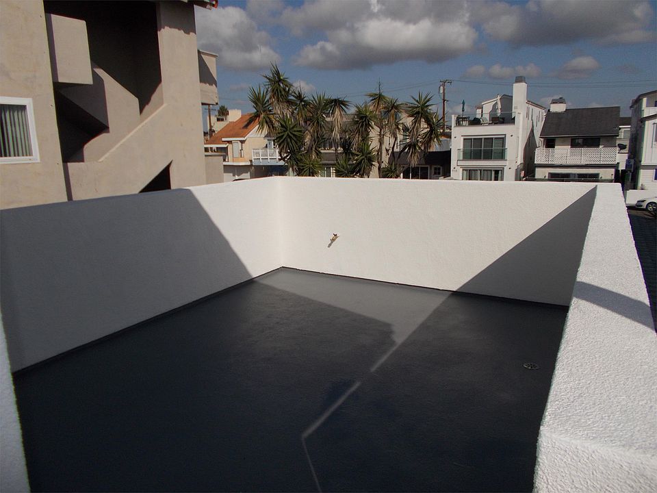 1st image of 925 W Balboa Blvd #C
