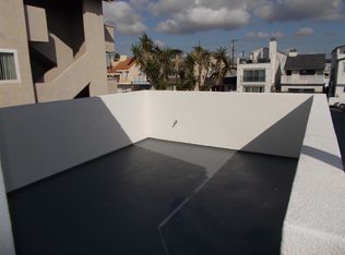 925 W Balboa Blvd #C, Newport Beach, CA 92661
