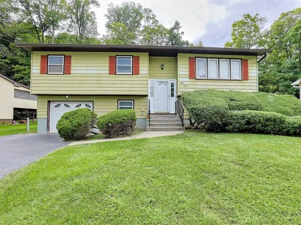 111 Sutton Park Road, Poughkeepsie, NY 12603