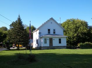 38518 Sunset Dr, Summit, WI 53066