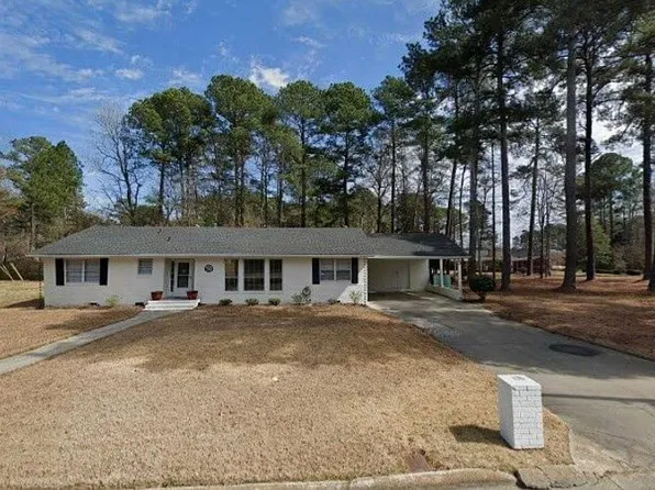 208 Birch St, Smithfield, NC 27577
