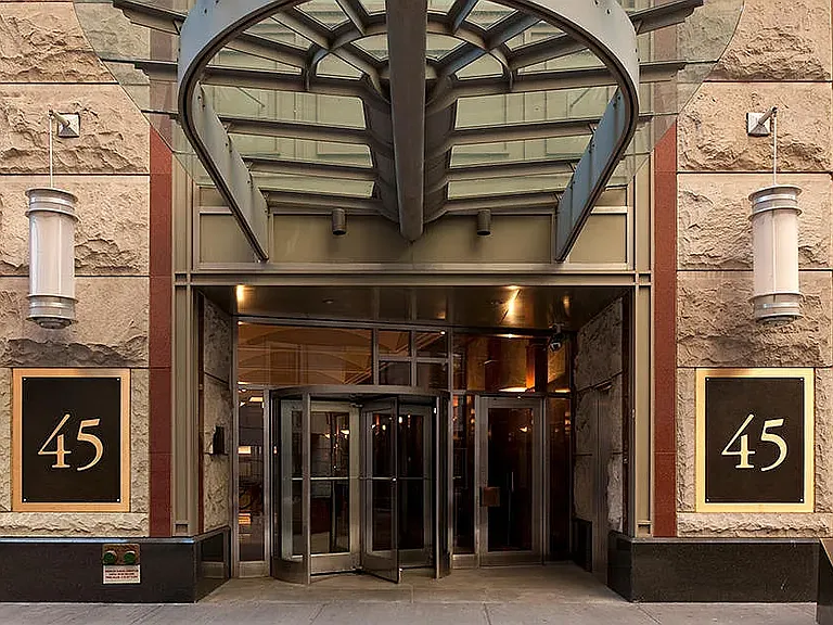 45 Wall St #501 — Photo 1