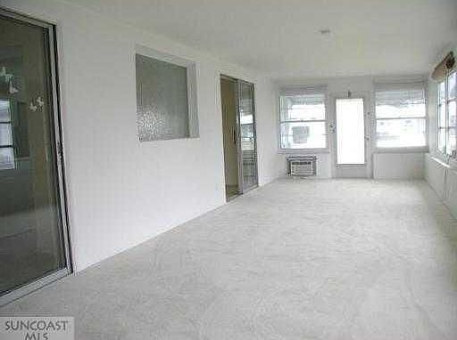 5th image of 9350 44th St
