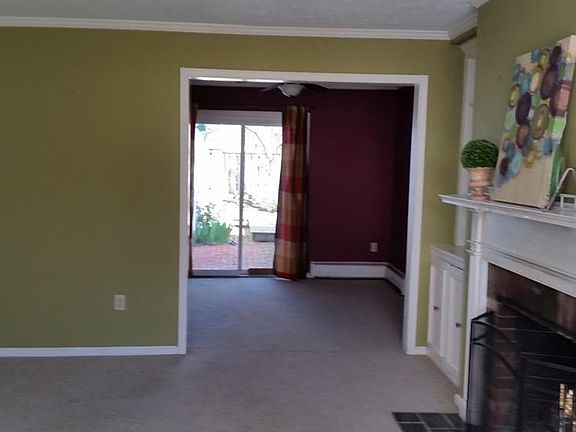 4th image of 5 Meadowlawn Dr Unit 16