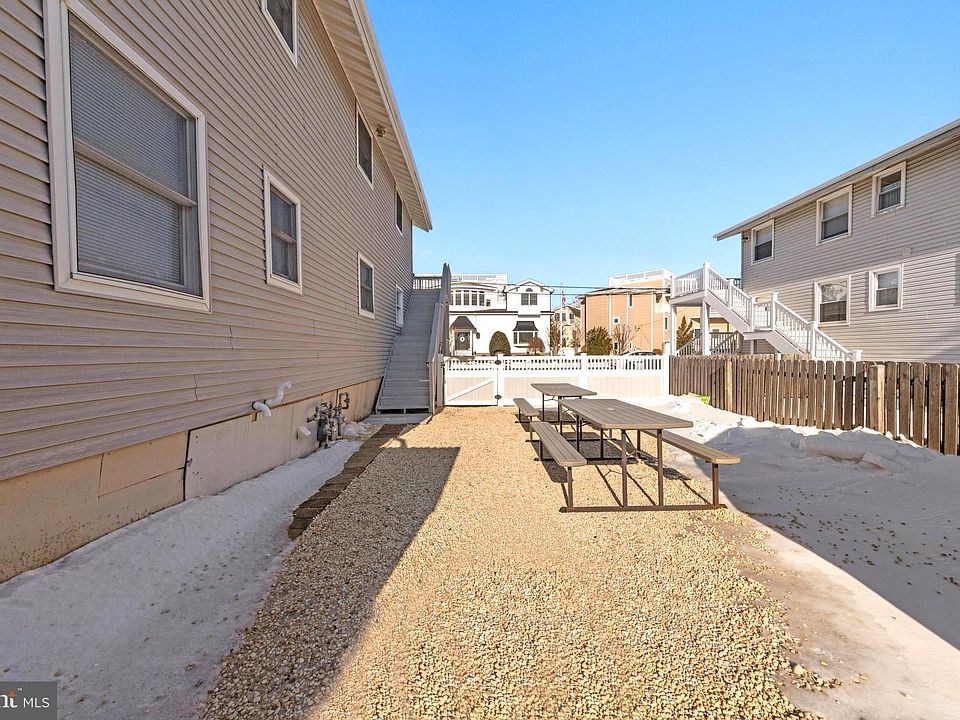 1st image of 6 E 35th St #B