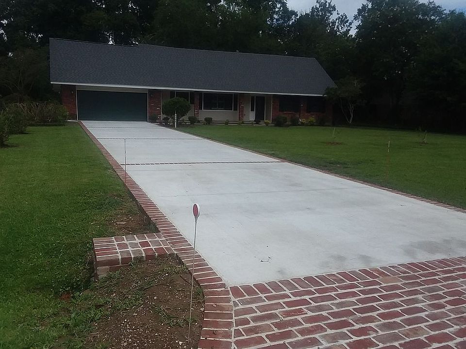 2nd image of 1155 Rodney Dr