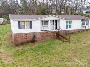 584 Love St SW, Concord, NC 28027