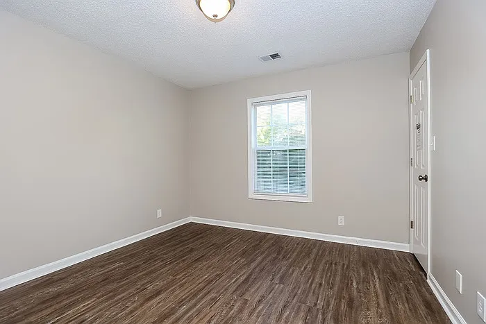 951 Roedeer Dr — Photo 11