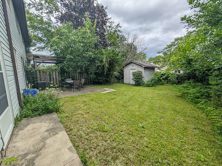 105 Tupper Dr — Photo 28