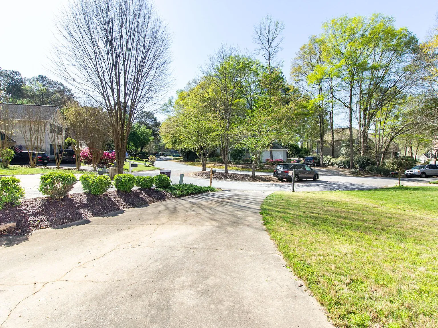 108 Braelinn Ct — Photo 3