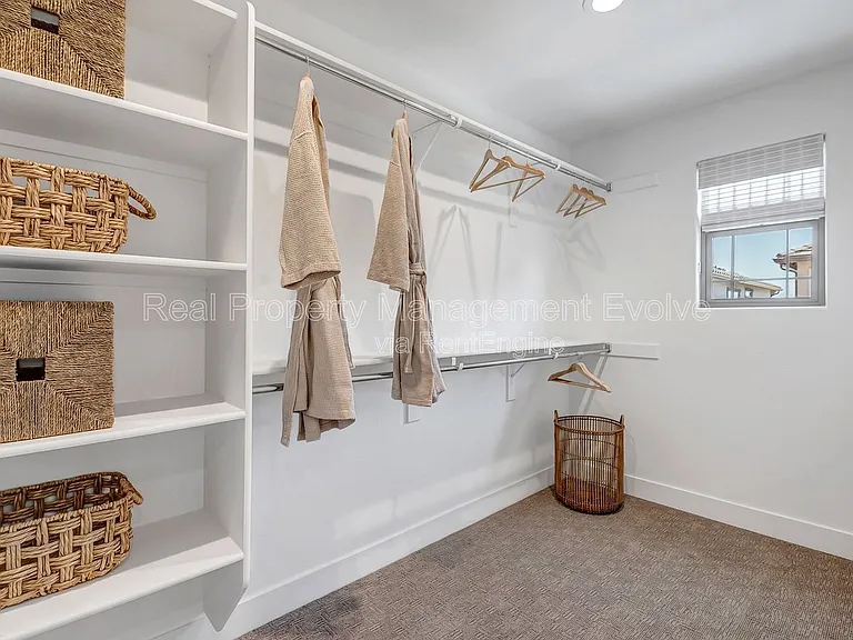 43256 N Hinoki St — Photo 8
