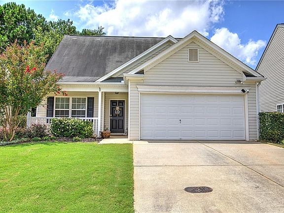 3rd image of 312 Meadows Ln