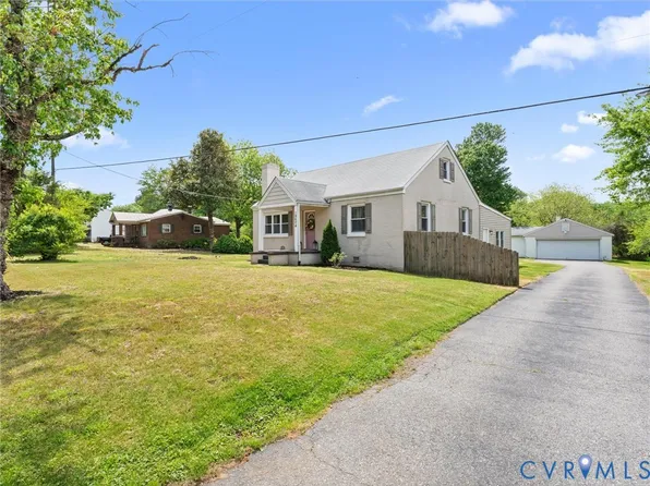 19604 Woodpecker Rd, South Chesterfield, VA 23803