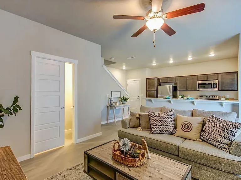 White Hawk Townhomes — Photo 21